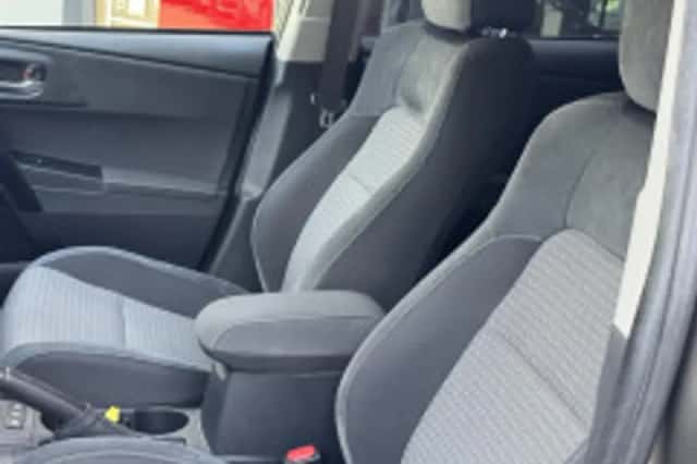 Toyota Auris (2019) thumbnail 6