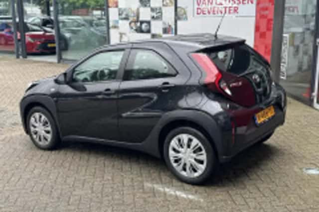 Toyota Aygo (2022) thumbnail 4