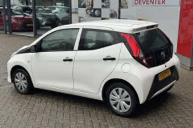 Toyota Aygo (2020) thumbnail 4