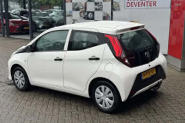 Toyota Aygo (2020) thumbnail 4