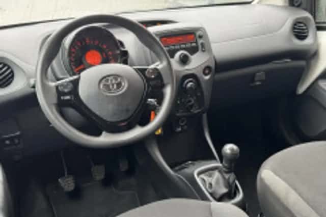 Toyota Aygo (2020) thumbnail 5