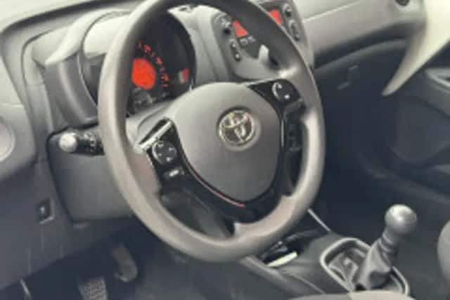 Toyota Aygo (2019) thumbnail 6