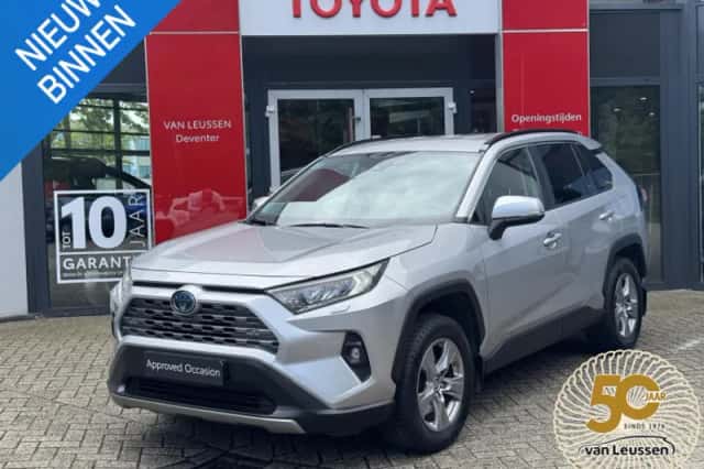 Toyota RAV4 (2024) thumbnail 1