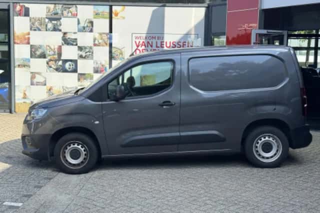 Toyota Proace (2022) thumbnail 2