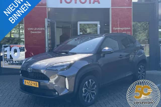 Toyota Yaris Cross (2024) thumbnail 1