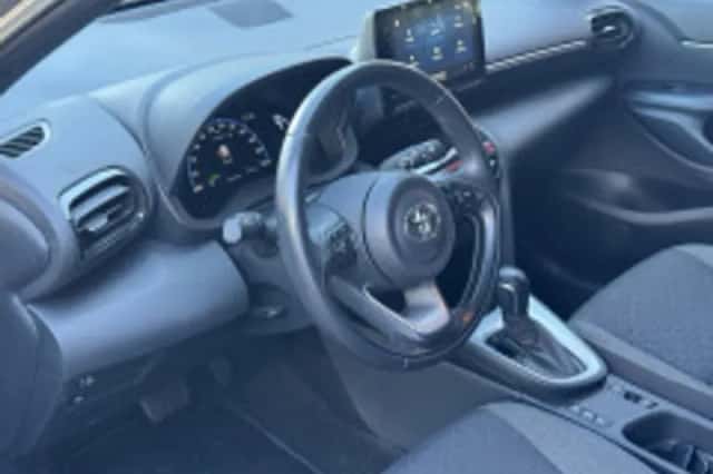 Toyota Yaris Cross (2024) thumbnail 5