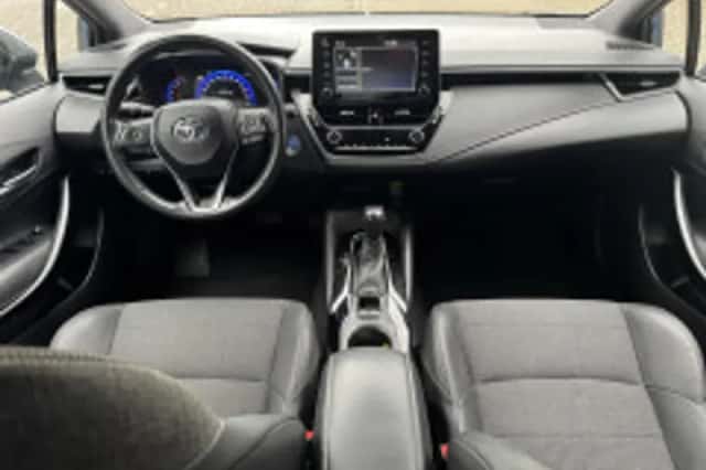Toyota Corolla (2021) thumbnail 5
