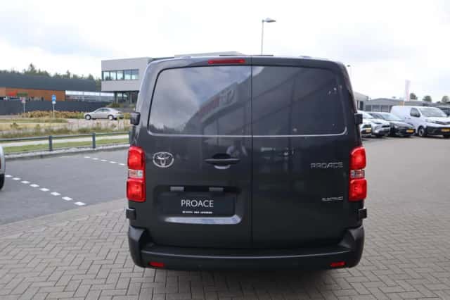 Toyota Proace (2025) thumbnail 8