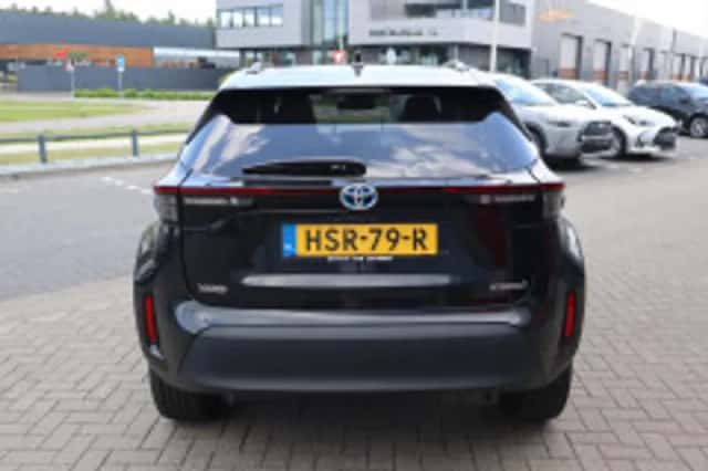 Toyota Yaris Cross (2024) thumbnail 1
