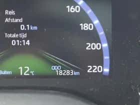 Toyota Yaris Cross (2024) thumbnail 33
