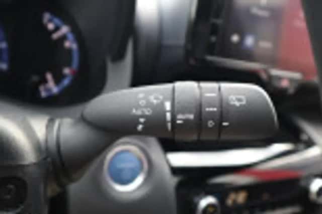 Toyota Yaris Cross (2024) thumbnail 61