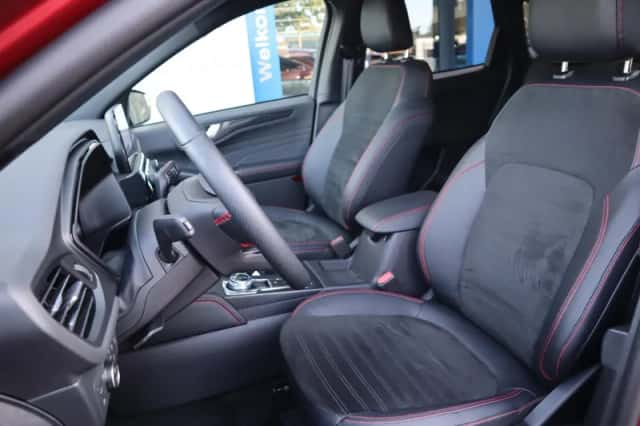 Ford Kuga (2024) thumbnail 34
