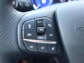 Ford Kuga (2024) thumbnail 36