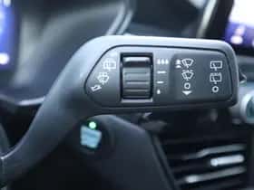 Ford Kuga (2024) thumbnail 39