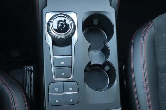 Ford Kuga (2024) thumbnail 44
