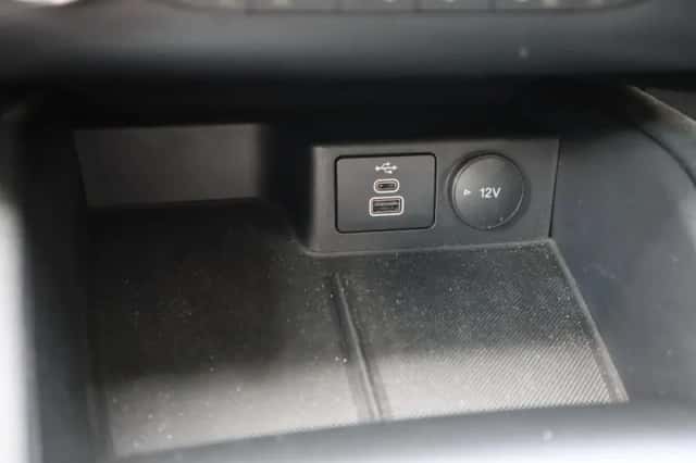 Ford Kuga (2024) thumbnail 45