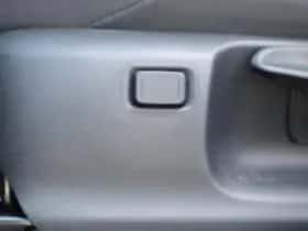 Toyota C hr (2025) thumbnail 25