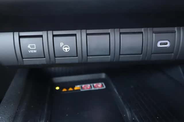 Toyota C hr (2025) thumbnail 28