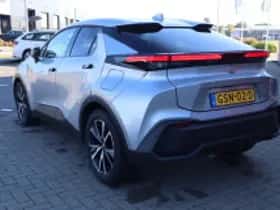 Toyota C hr (2024) thumbnail 3