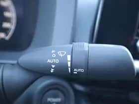 Toyota C hr (2024) thumbnail 30