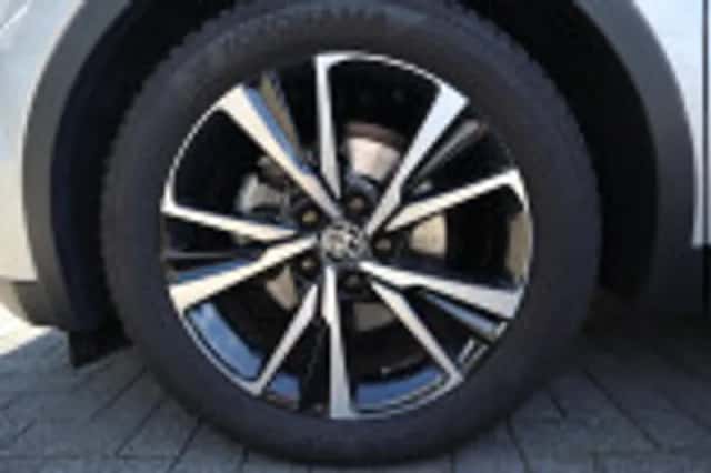 Toyota C hr (2024) thumbnail 52