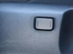 Toyota C hr (2024) thumbnail 57