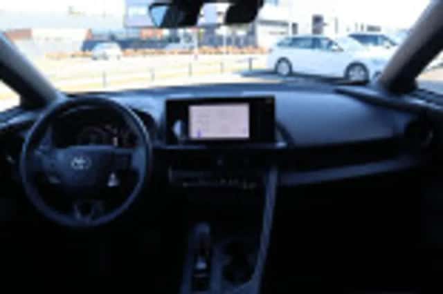 Toyota C hr (2024) thumbnail 58