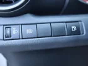 Toyota C hr (2024) thumbnail 61