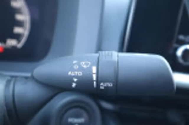 Toyota C hr (2024) thumbnail 63