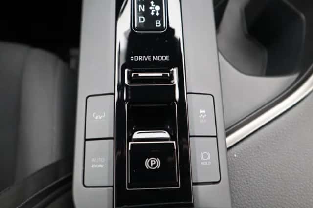 Toyota C hr (2025) thumbnail 36
