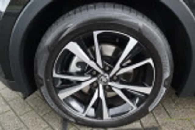 Toyota C hr (2025) thumbnail 56