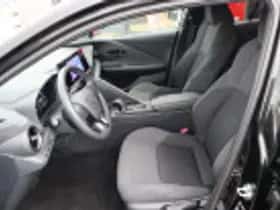 Toyota C hr (2025) thumbnail 59