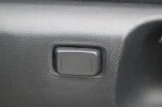 Toyota C hr (2025) thumbnail 64
