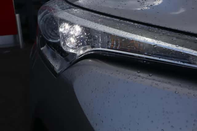 Toyota C hr (2020) thumbnail 16