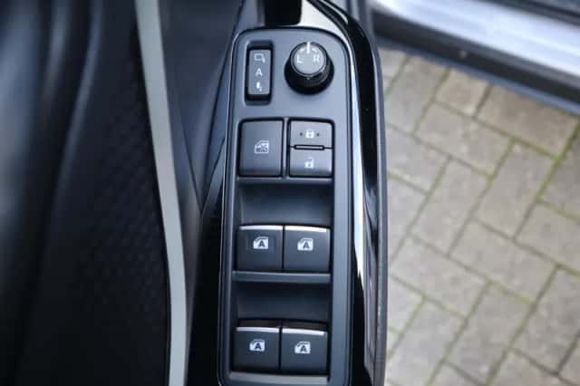 Toyota C hr (2020) thumbnail 21