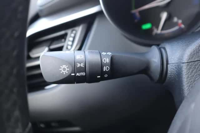 Toyota C hr (2020) thumbnail 29