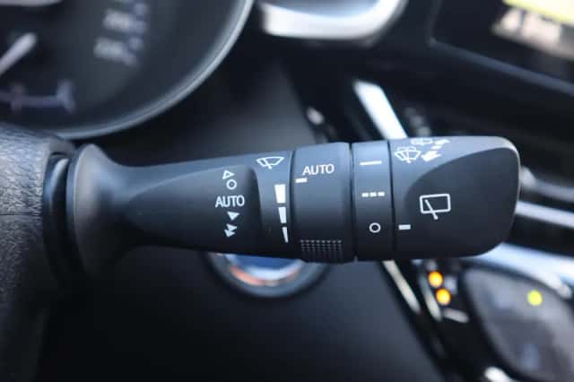 Toyota C hr (2020) thumbnail 30