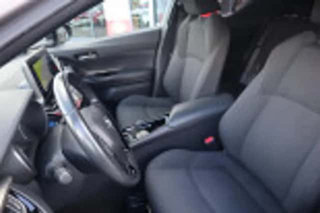 Toyota C hr (2020) thumbnail 54