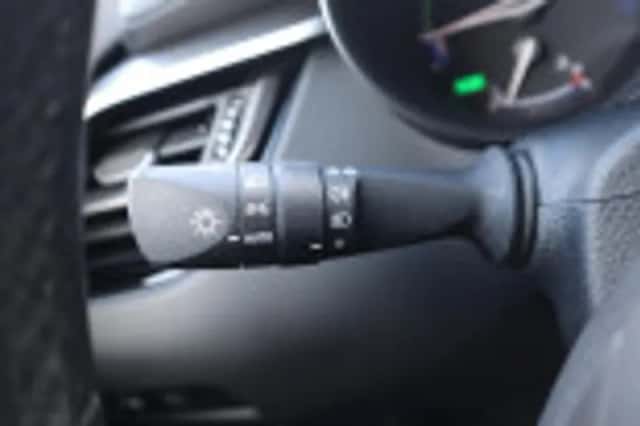 Toyota C hr (2020) thumbnail 63