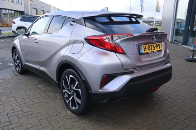 Toyota C hr (2020) thumbnail 9