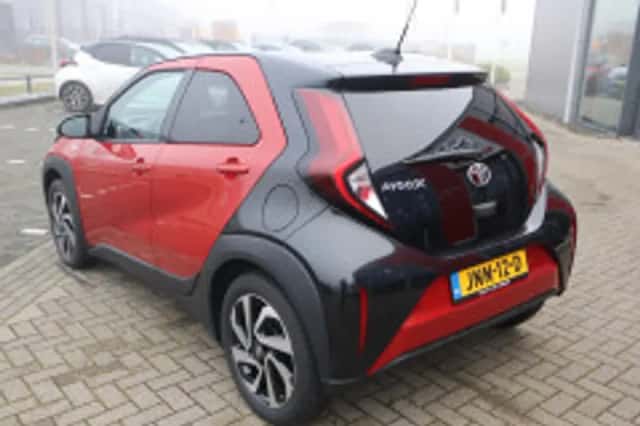 Toyota Aygo X (2024) thumbnail 3