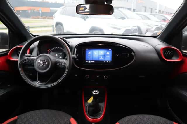 Toyota Aygo X (2024) thumbnail 24