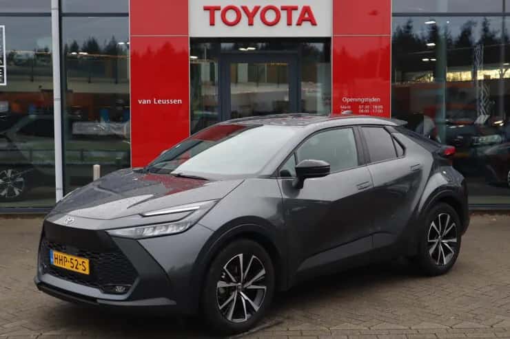 Toyota C hr (2025) — foto 1