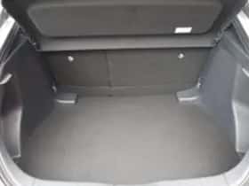 Toyota C hr (2025) thumbnail 6
