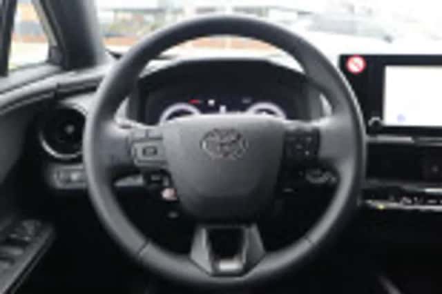 Toyota C hr (2025) thumbnail 60