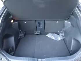 Toyota Yaris Cross (2024) thumbnail 11