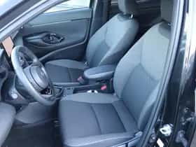 Toyota Yaris Cross (2024) thumbnail 19