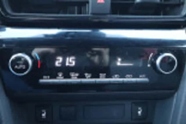 Toyota Yaris Cross (2024) thumbnail 70