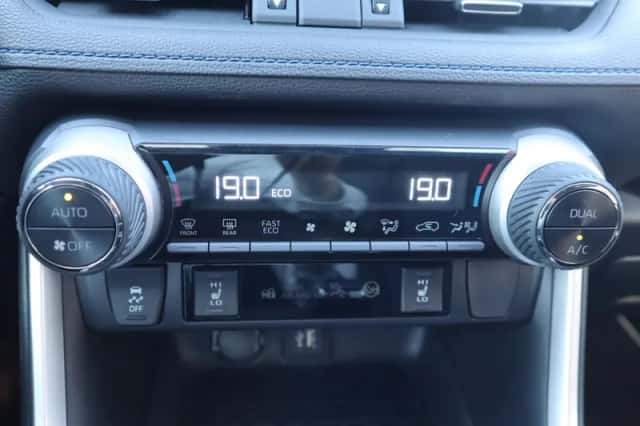 Toyota RAV4 (2024) thumbnail 41