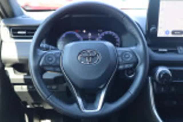 Toyota RAV4 (2024) thumbnail 65